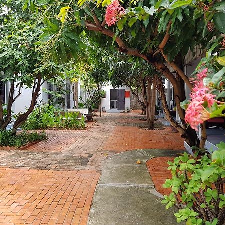 Cay Phuong Guesthouse Mũi Né Buitenkant foto